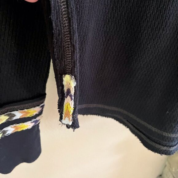 We the free free people top with buttons and decorative braided detail. - Picture 2 of 7